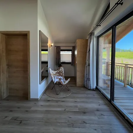 Chalet Charivari Mit Whirlpool, Sauna & Garten