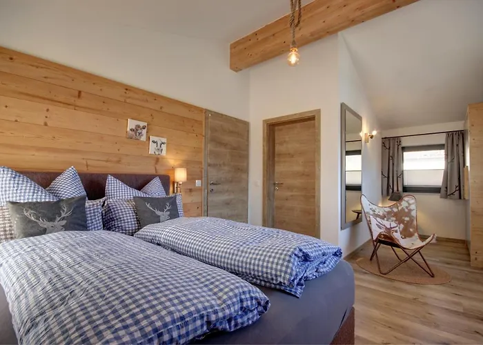Charivari Mit Whirlpool, Sauna & Garten Horská chata Inzell
