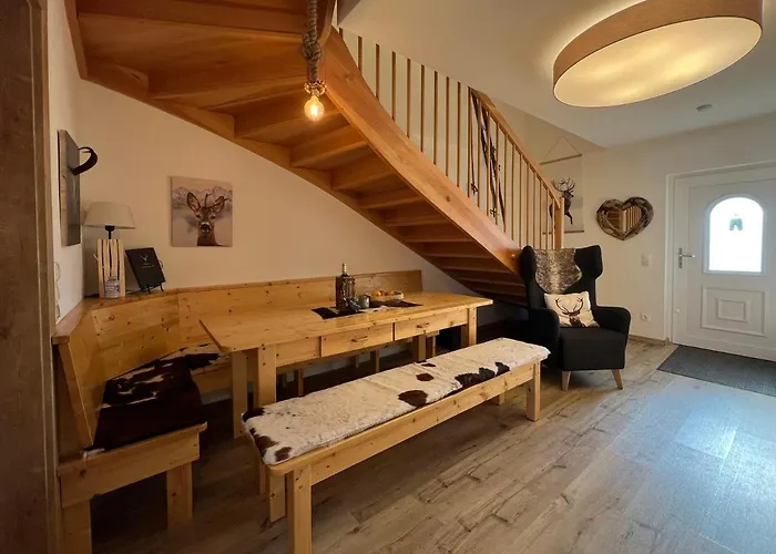 Charivari Mit Whirlpool, Sauna & Garten Horská chata